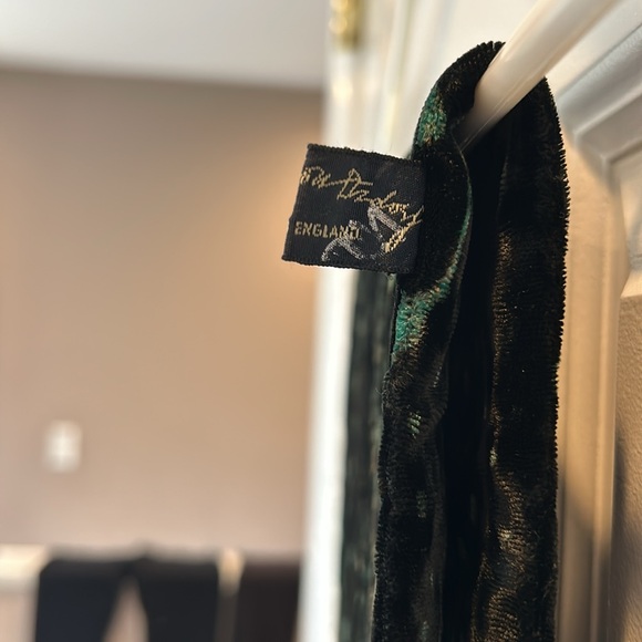 Georgina Von Etzdorf England Black/Multi Velvet Reversible Scarf 63x9.5 - Picture 4 of 7